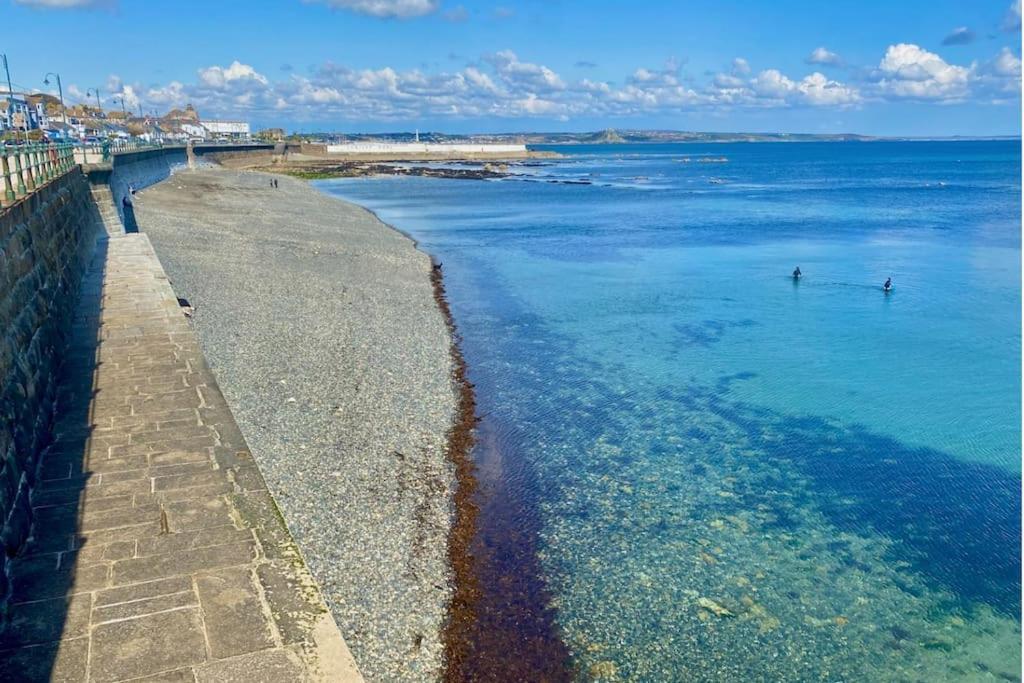Spacious 2 Bedroom Near Seafront * Penzance
